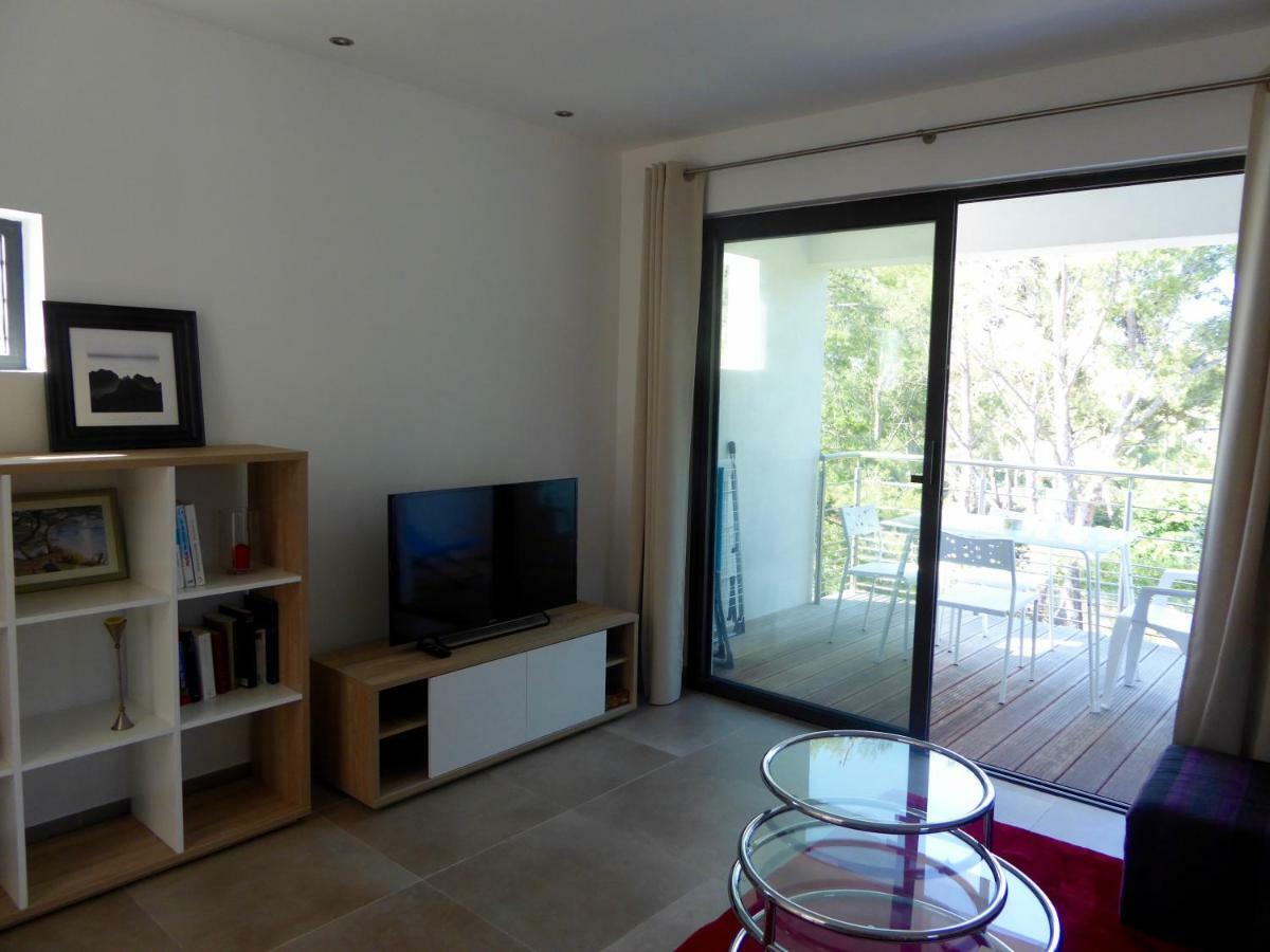 Villa Lucienne Bandol , T2 4 Etoiles Avec Garage, Dans Les Calanques المظهر الخارجي الصورة